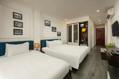 Family Suite with Balcony — Dream Central Hotel & Spa - Hanoi Old Quarter